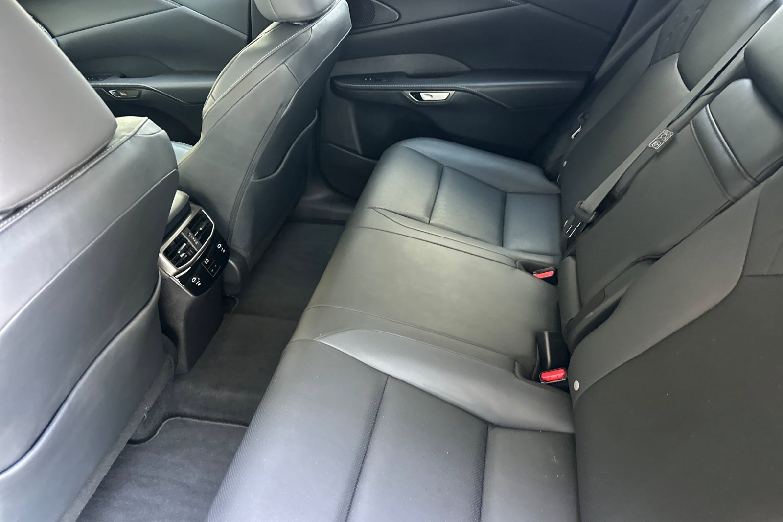 Certified 2025 Lexus RX 350 FWD w/ Accessory Package image 26