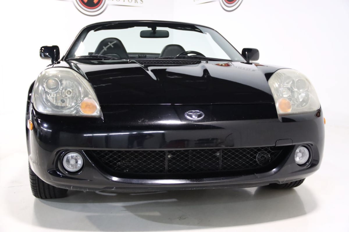 Used 2004 Toyota MR2 RWD image 24