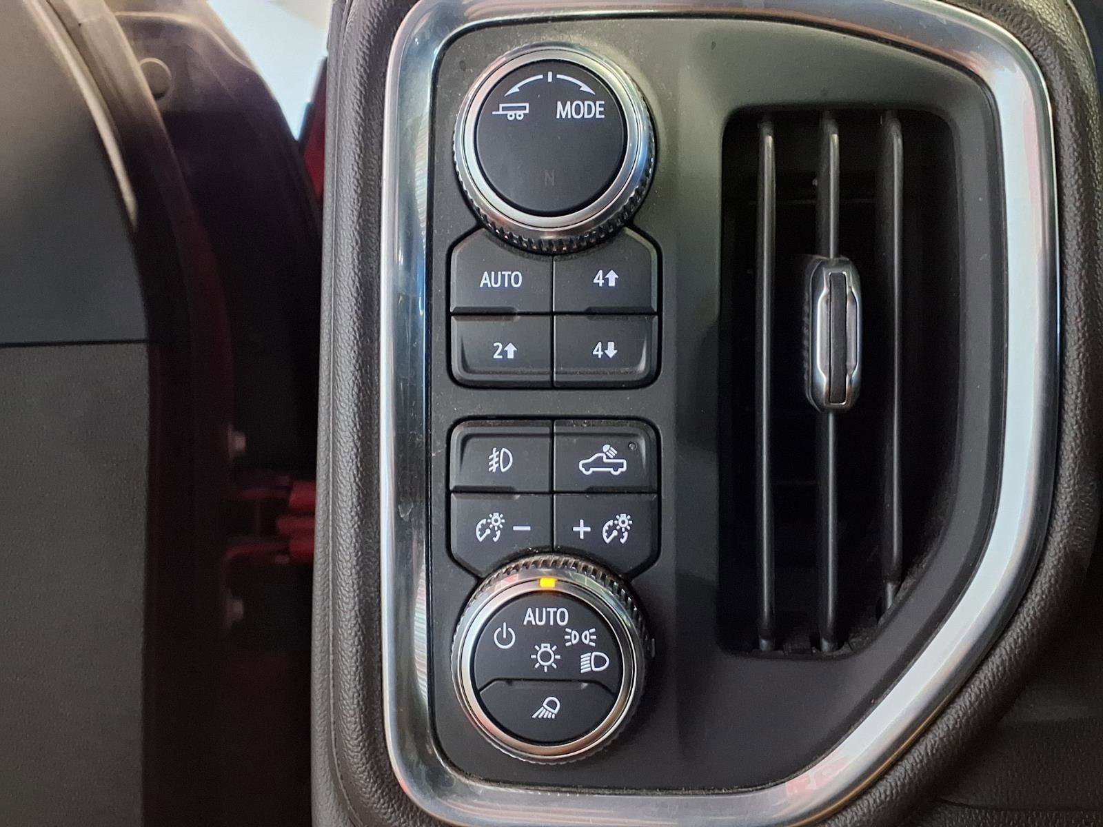 Used 2022 GMC Sierra 2500 Denali w/ Denali Ultimate Package image 18