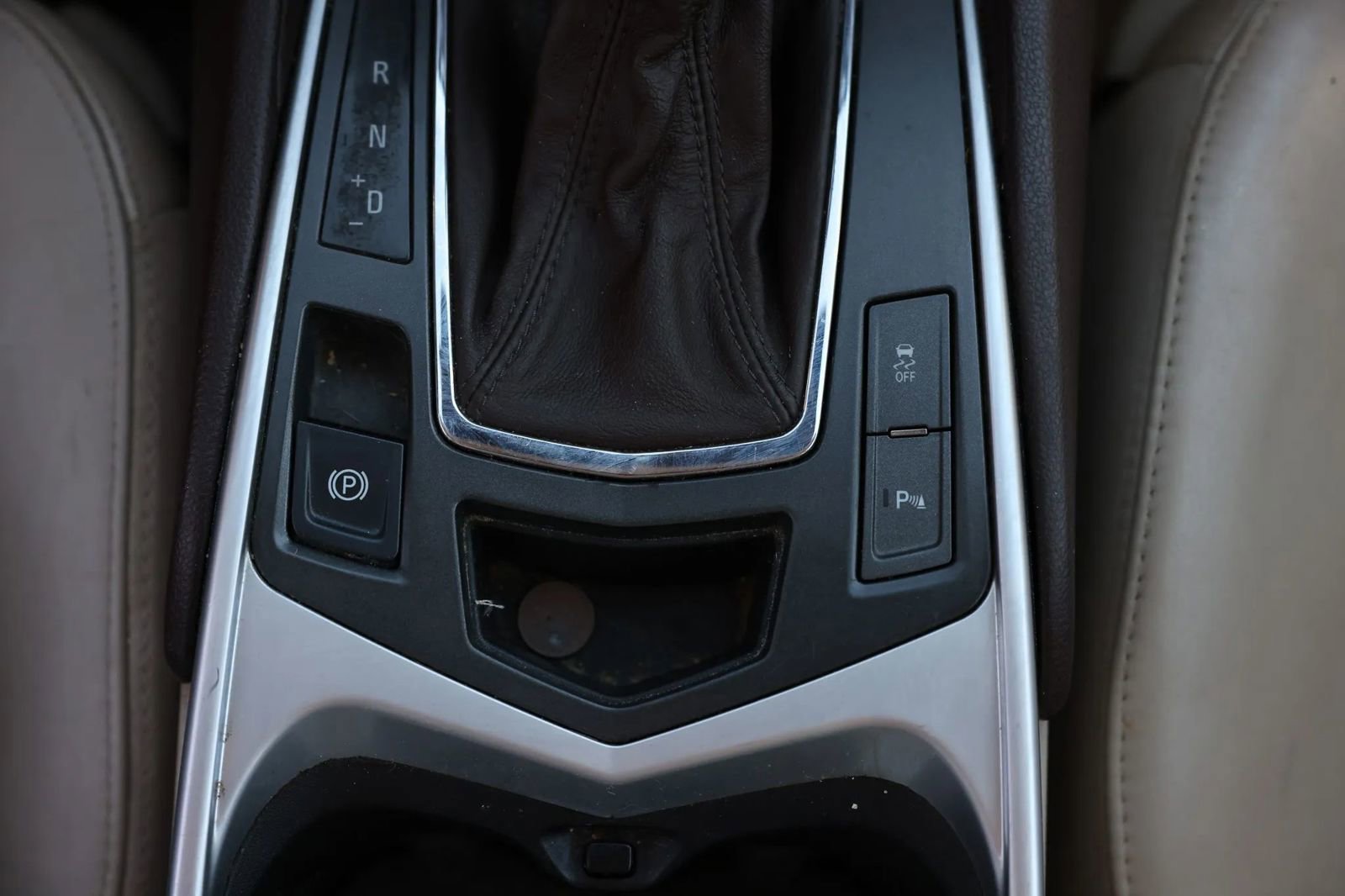 Used 2010 Cadillac SRX Luxury image 39