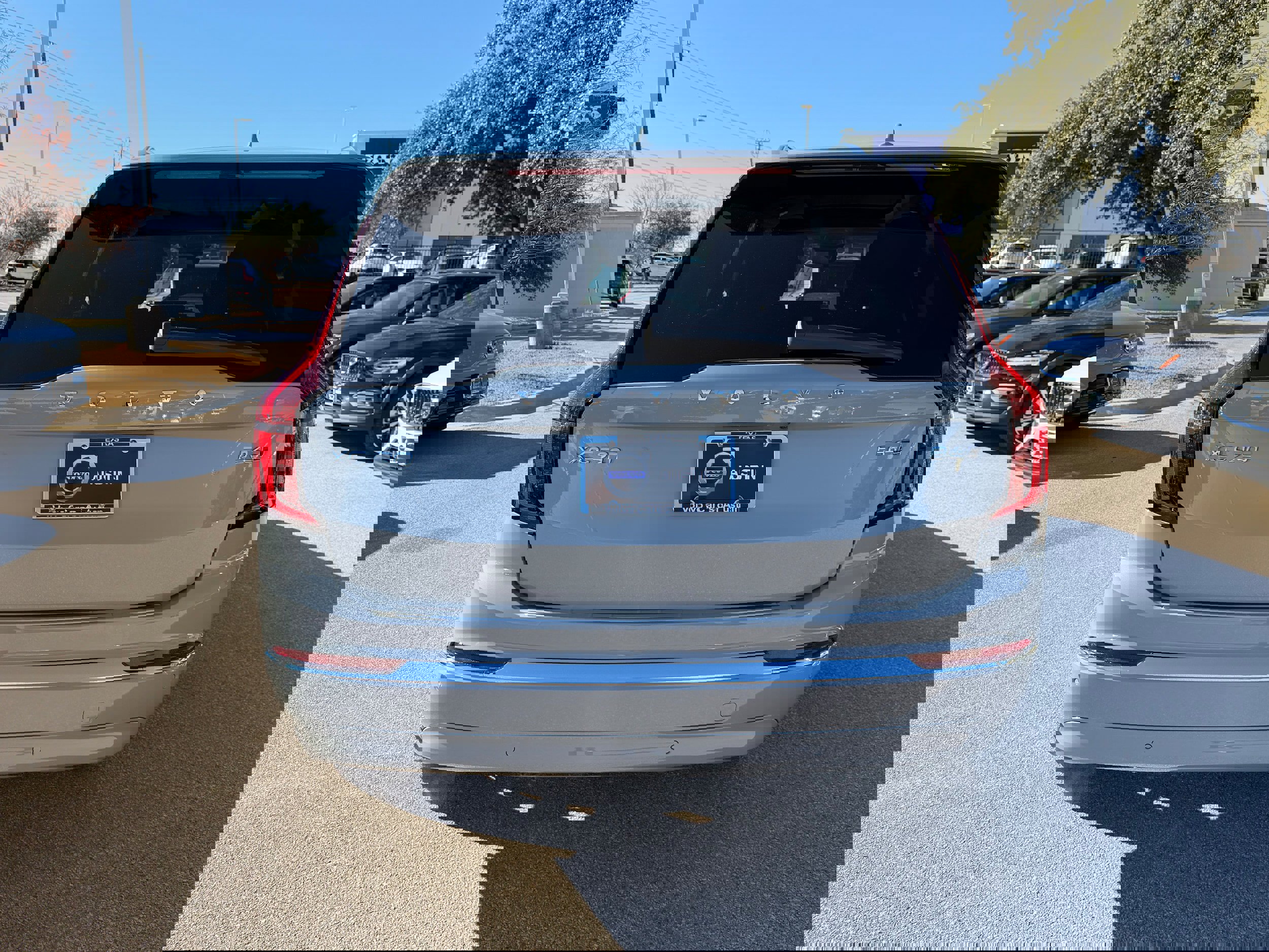 New 2026 Volvo XC90 B6 Plus w/ Protection Package Premier image 5