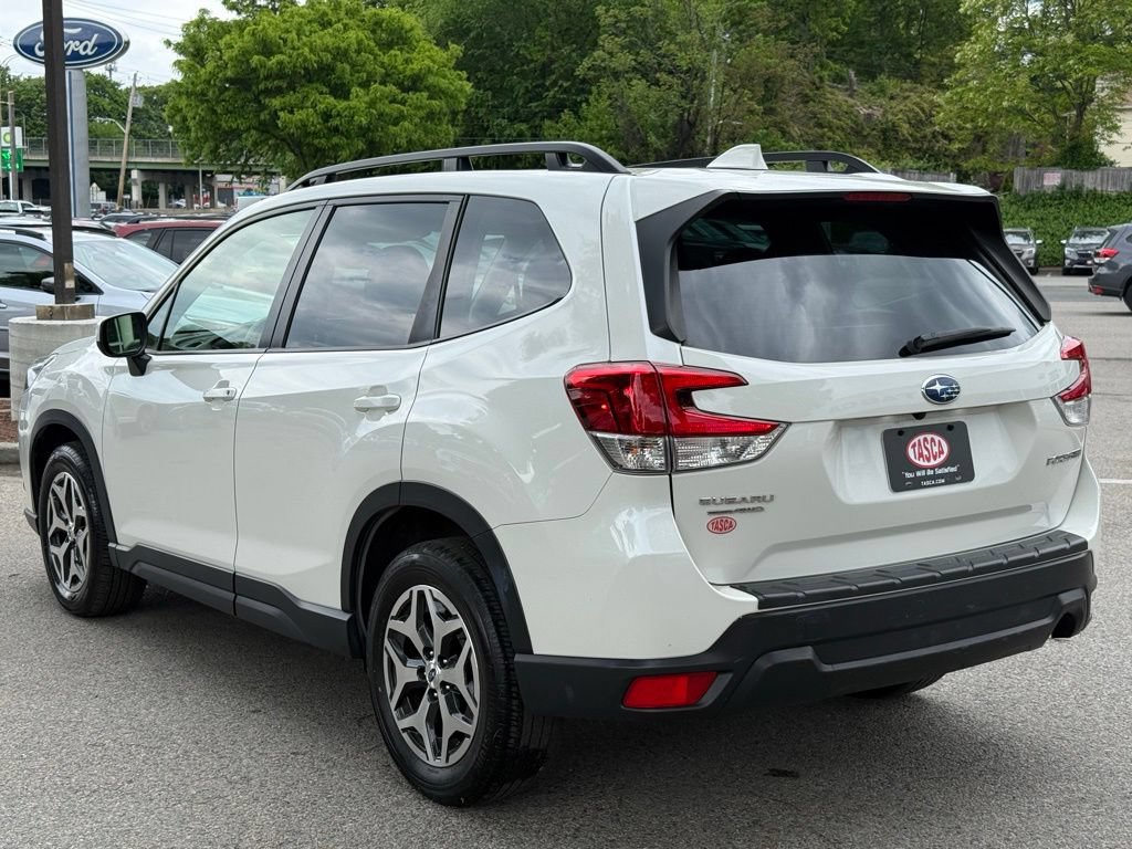 Used 2023 Subaru Forester Premium AWD/4WD image 9