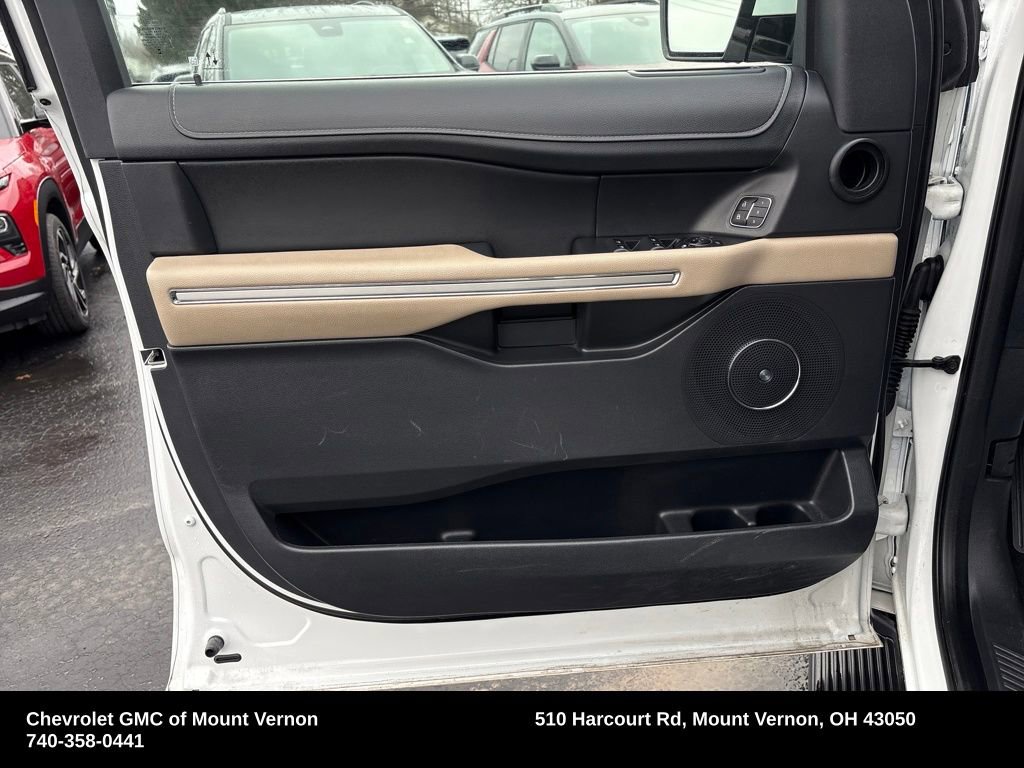 Used 2024 Ford Expedition Max Limited image 12