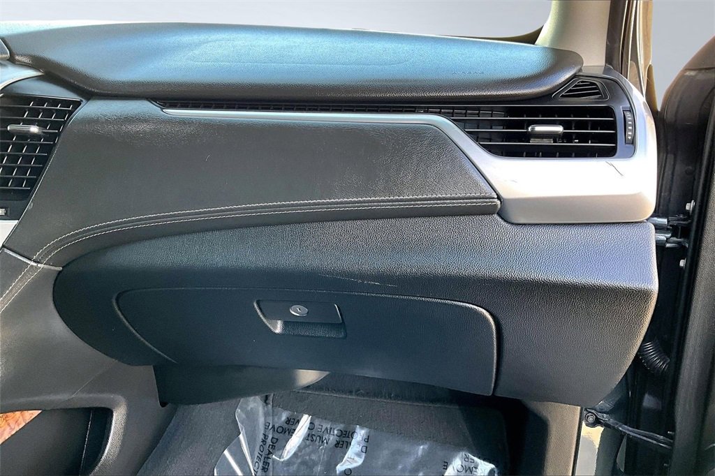 Used 2019 Chevrolet Tahoe Premier w/ Max Trailering Package image 18