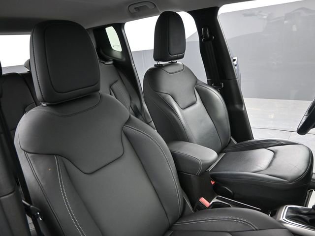 Used 2022 Jeep Renegade Limited AWD/4WD image 24