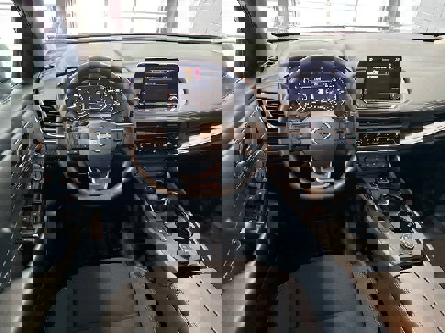 Certified 2025 Nissan Rogue S image 18