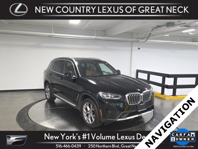 Used 2022 BMW X3 xDrive30i w/ Premium Package 2