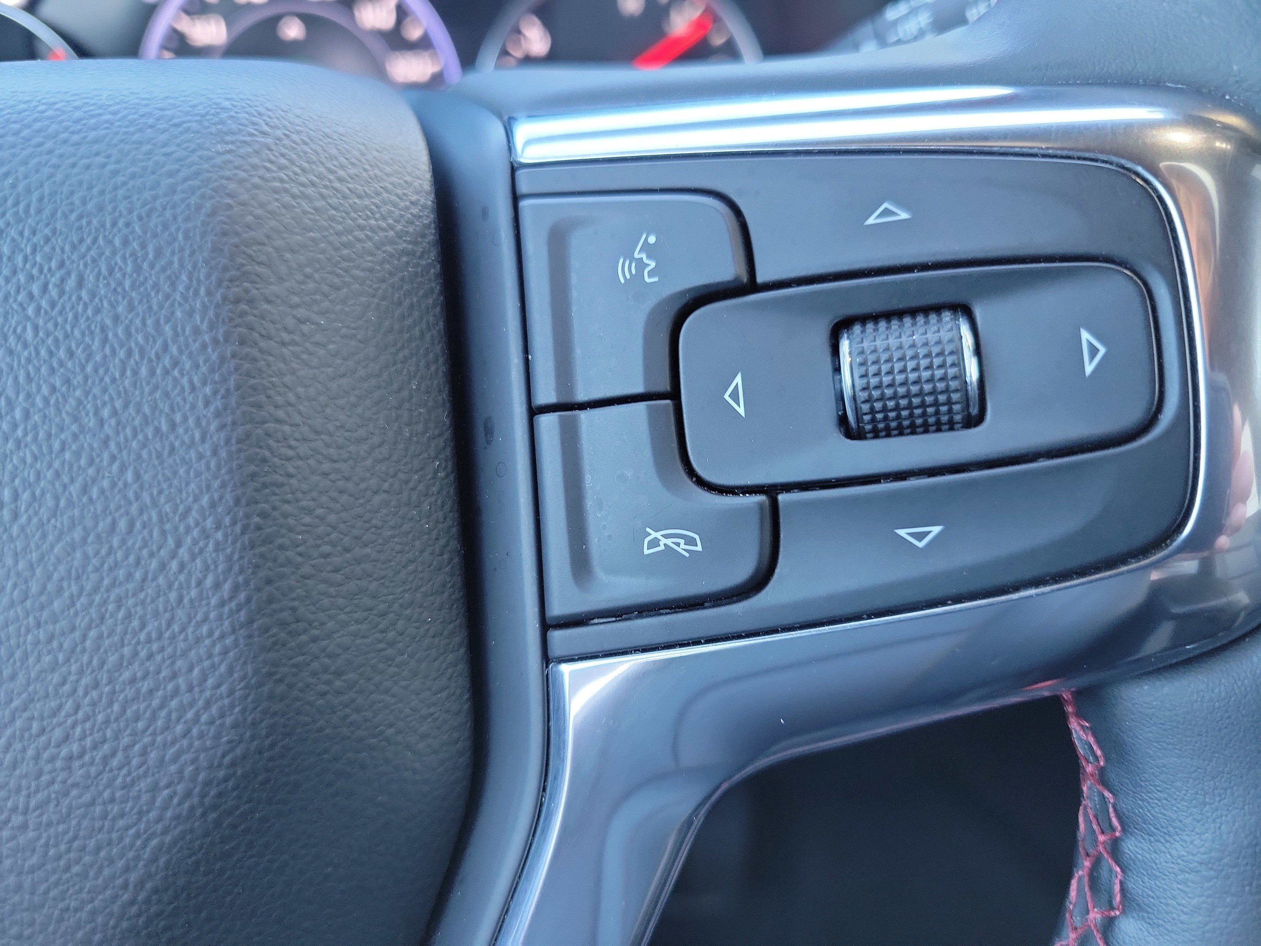 Used 2023 Chevrolet Blazer RS AWD/4WD image 28