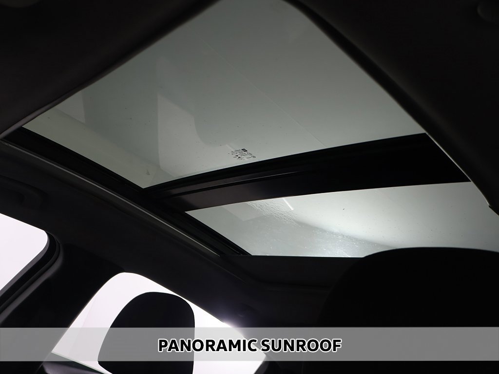 Used 2021 Chevrolet Malibu LT image 3