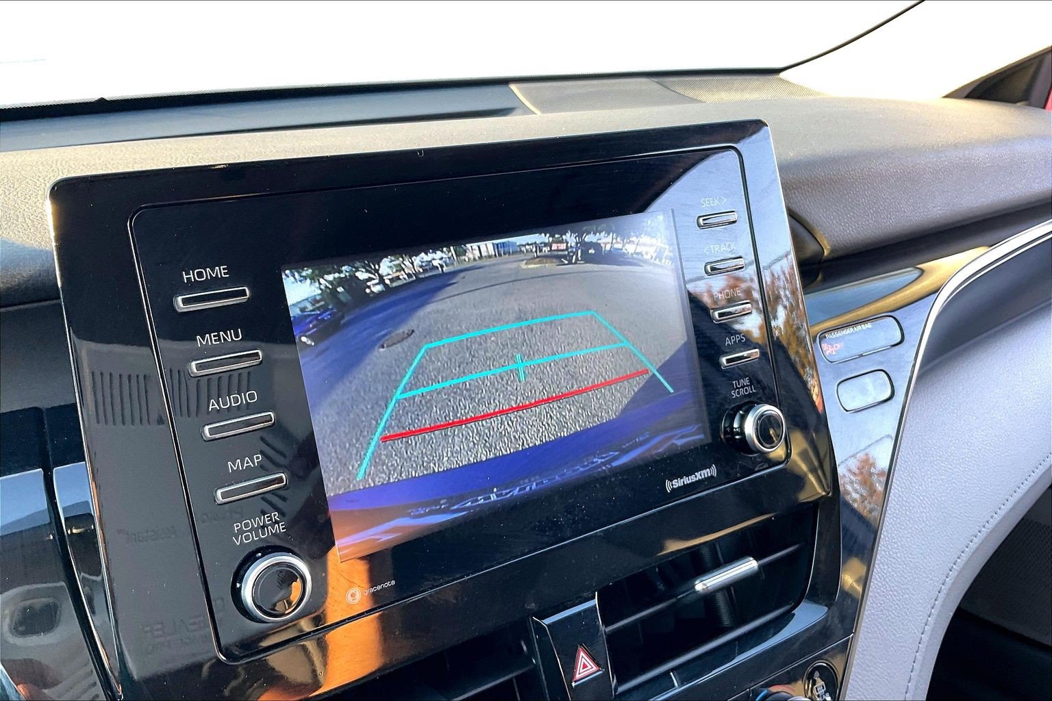 Used 2022 Toyota Camry LE FWD image 26