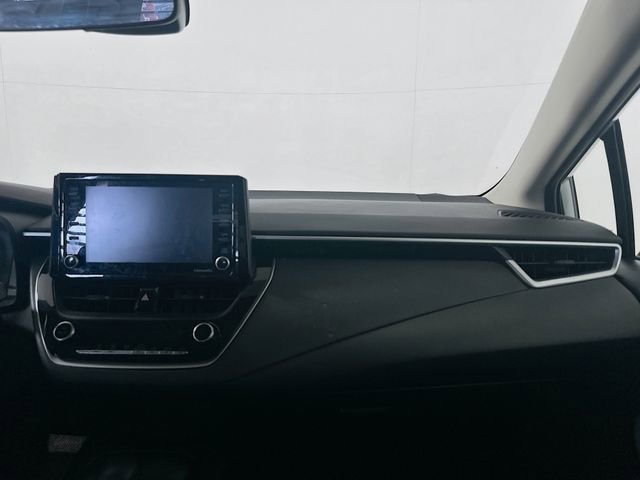 Used 2022 Toyota Corolla LE image 23