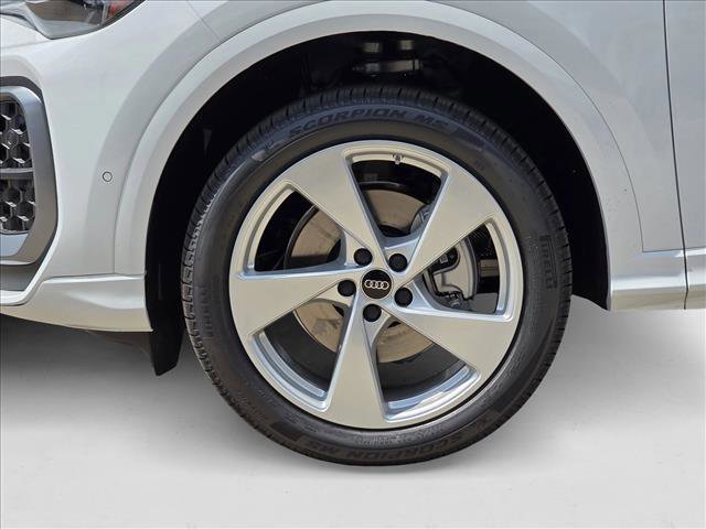 New 2025 Audi Q5 Premium Plus image 9