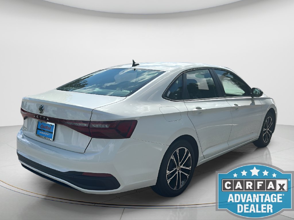 Used 2025 Volkswagen Jetta Sport FWD image 6