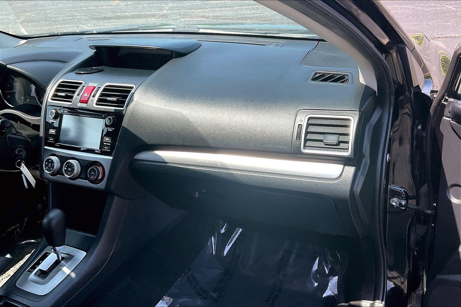 Used 2015 Subaru Crosstrek 2.0i Premium image 15