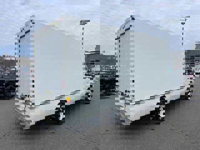 Used 2015 Ford E-350 and Econoline 350 Super Duty image 5