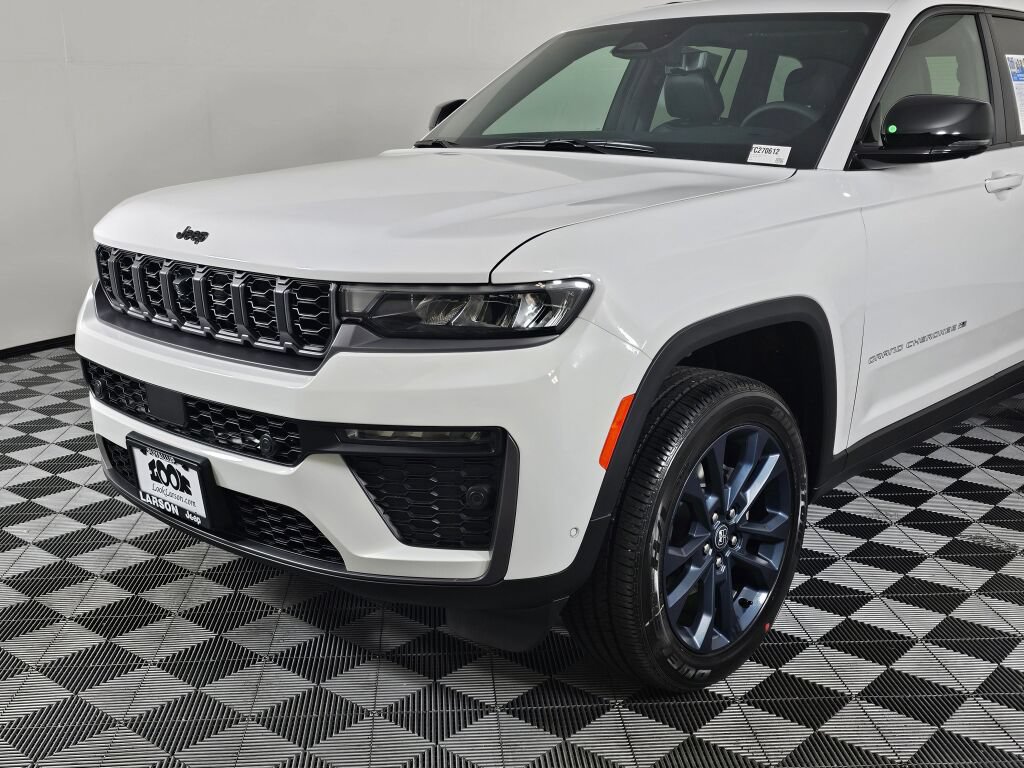 New 2026 Jeep Grand Cherokee Limited AWD/4WD image 11