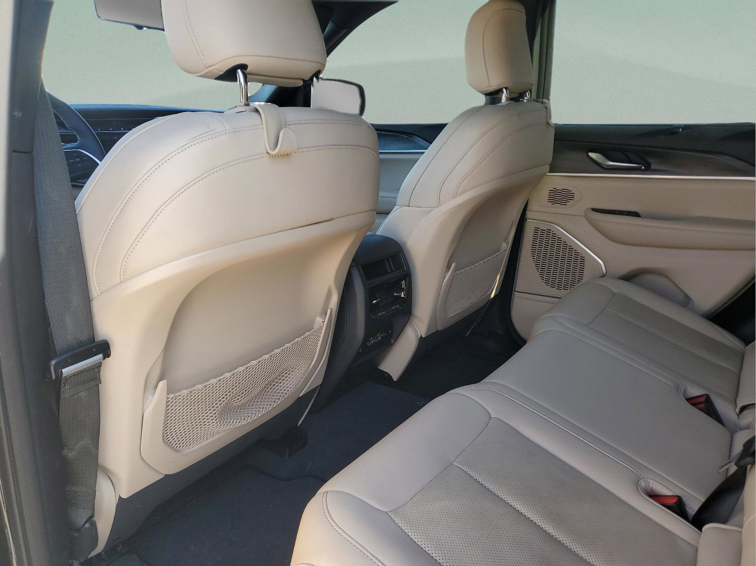 Certified 2023 Jeep Grand Cherokee 4xe w/ Luxury Tech Group II image 6