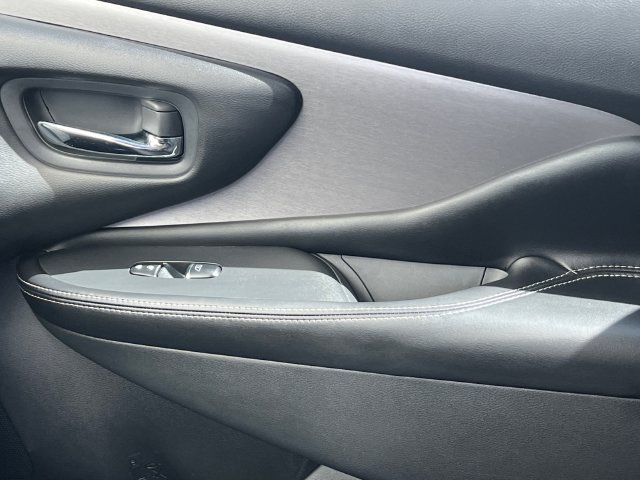 Used 2023 Nissan Murano SL w/ Cargo Package FWD image 25
