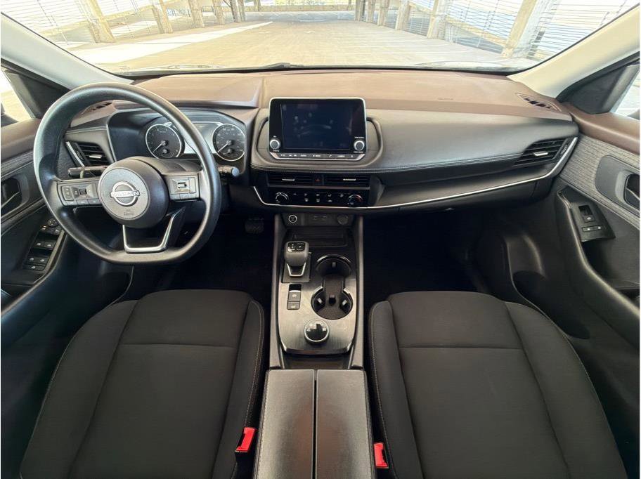 Used 2023 Nissan Rogue S AWD/4WD image 15