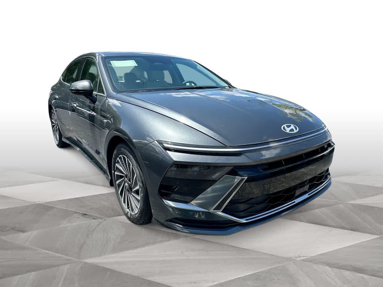 New 2025 Hyundai Sonata SEL FWD image 2