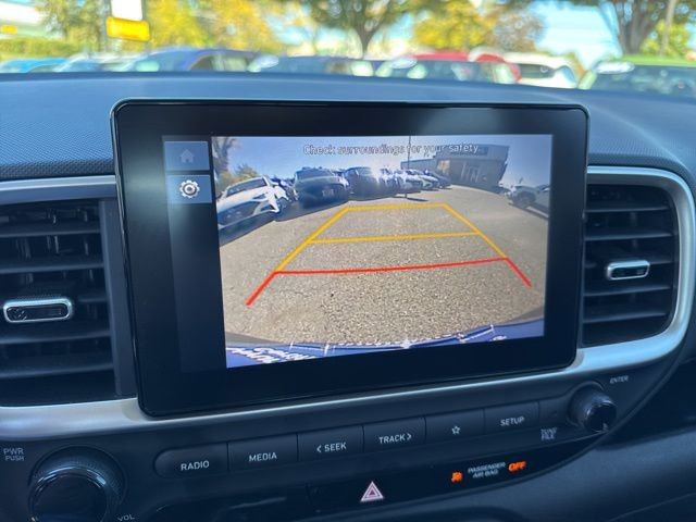 Certified 2023 Hyundai Venue SEL image 16