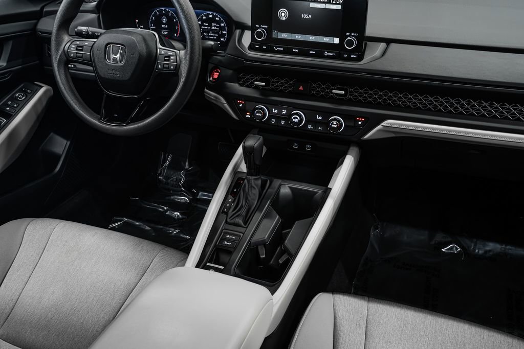 Used 2023 Honda Accord EX image 25