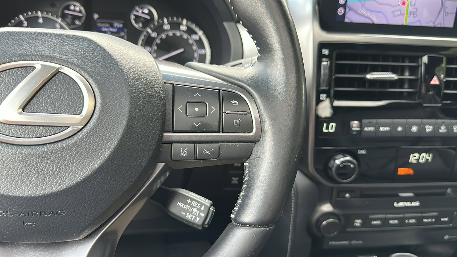 Used 2022 Lexus GX 460 image 17