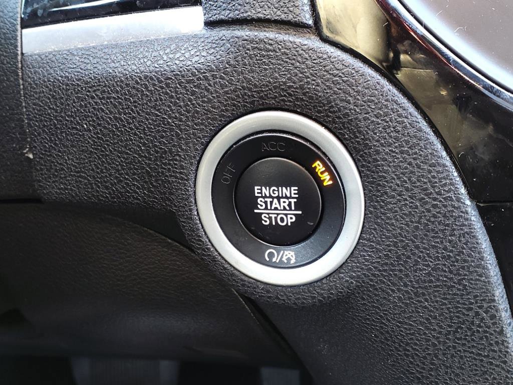 Used 2023 Chrysler 300 S image 17