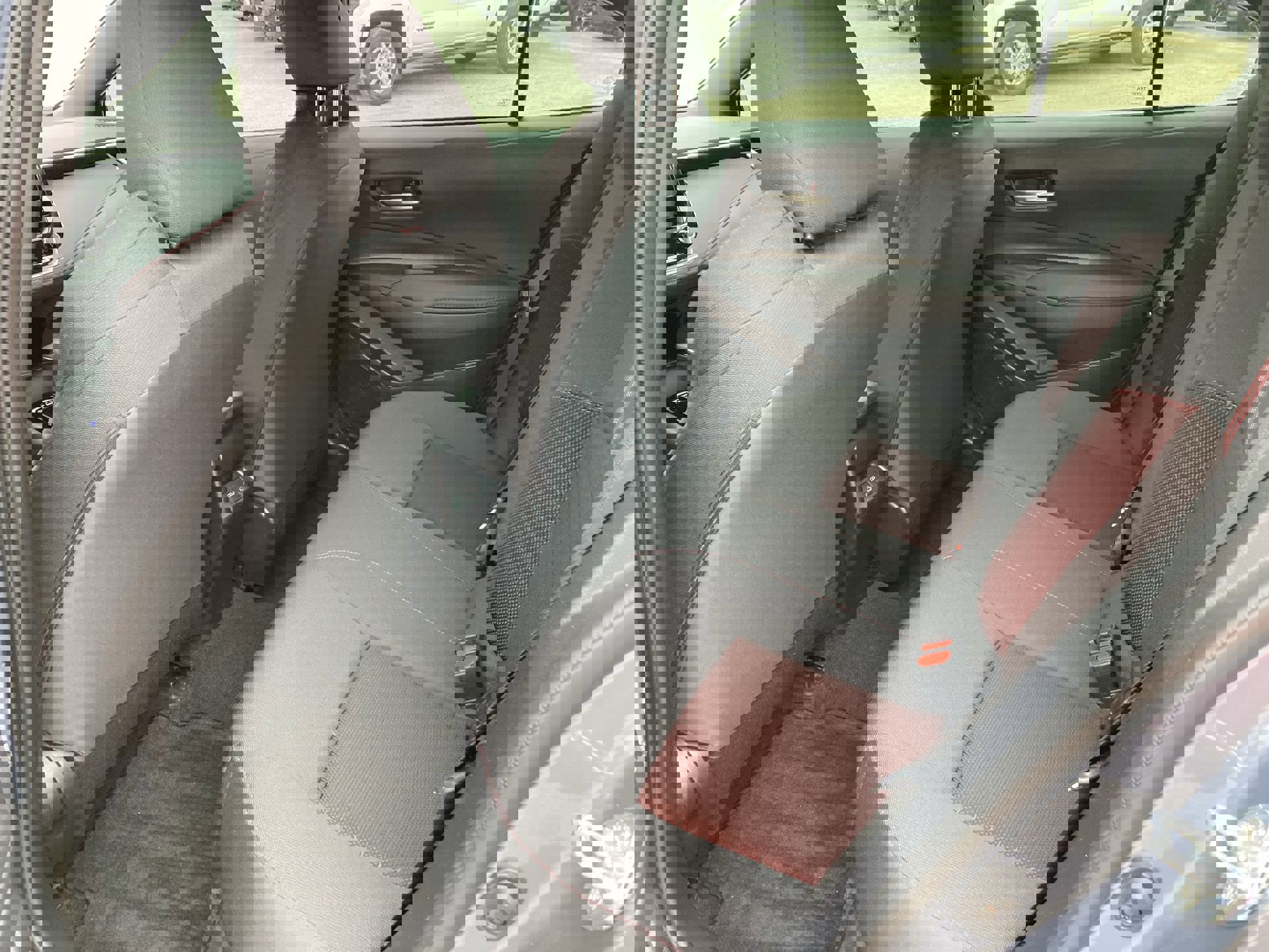 Certified 2025 Toyota Corolla SE FWD image 25