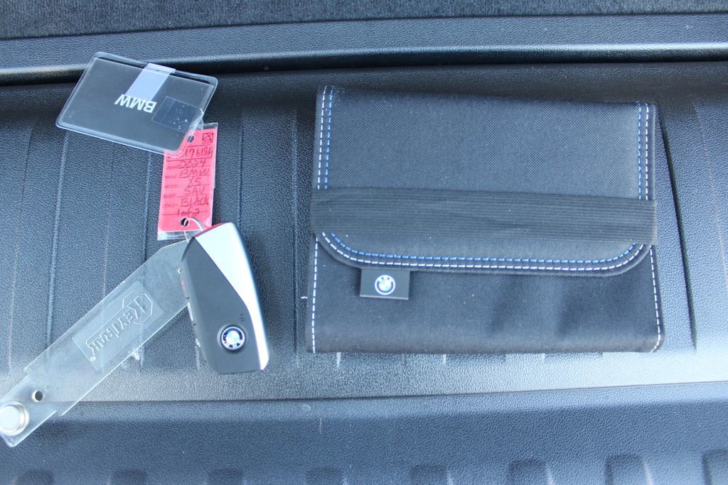 Used 2024 BMW X5 xDrive40i w/ Premium Package image 33