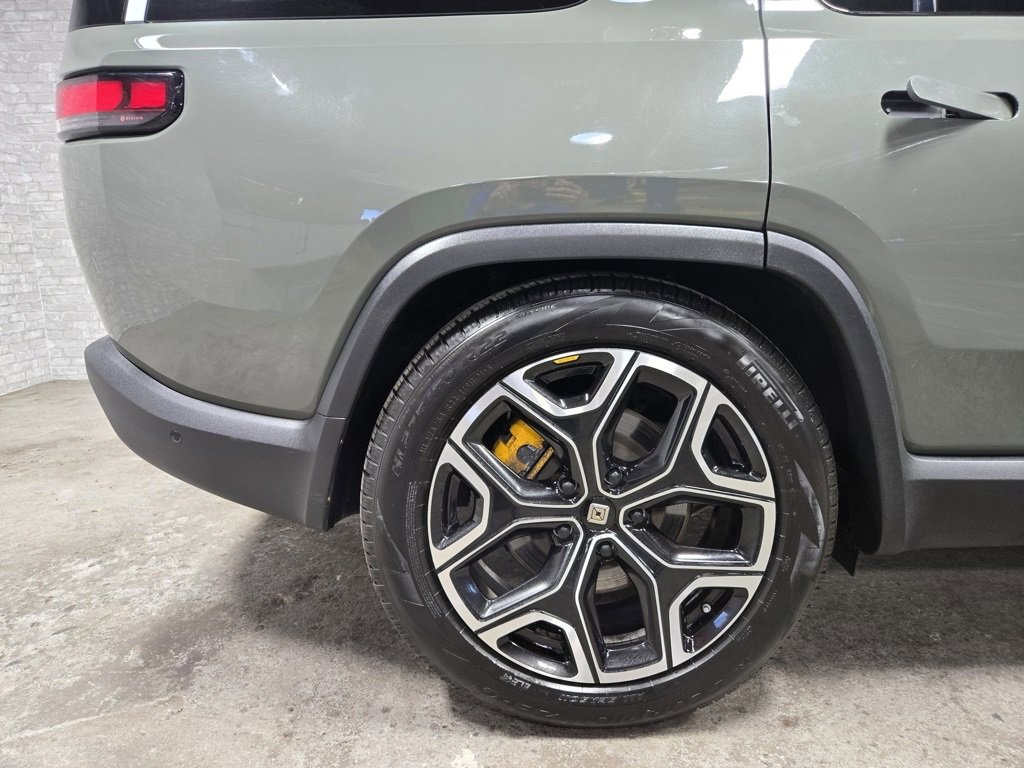 Used 2022 Rivian R1S Launch Edition image 65