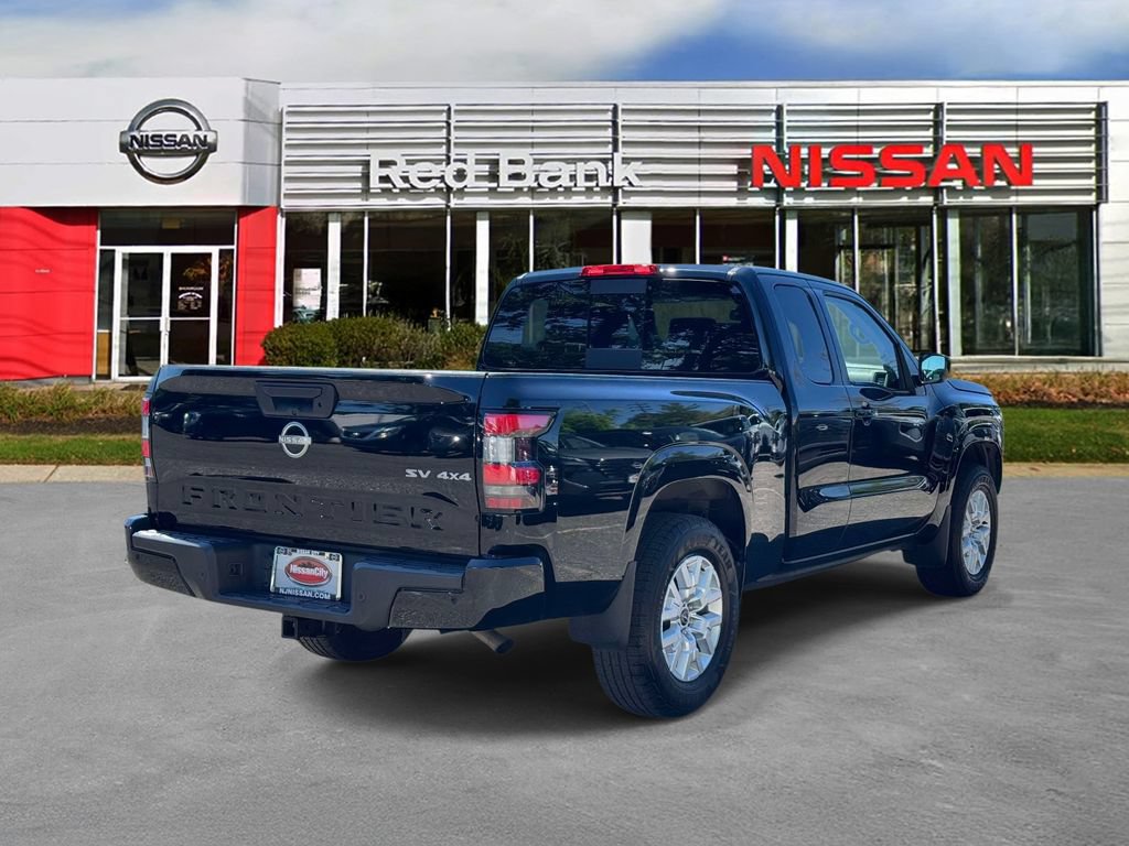 Used 2023 Nissan Frontier SV w/ SV Convenience Package AWD/4WD image 2
