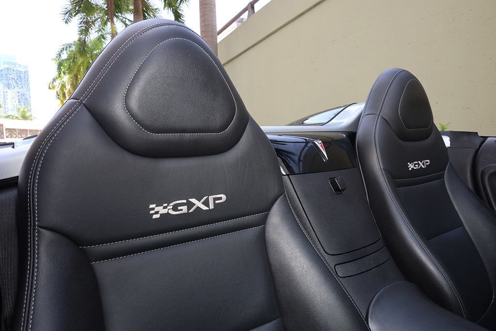 Used 2007 Pontiac Solstice GXP w/ Premium Package RWD image 30