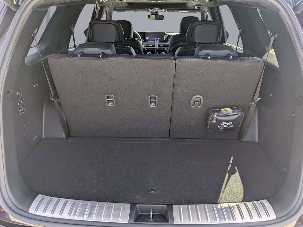 Used 2024 Hyundai Palisade Calligraphy image 12