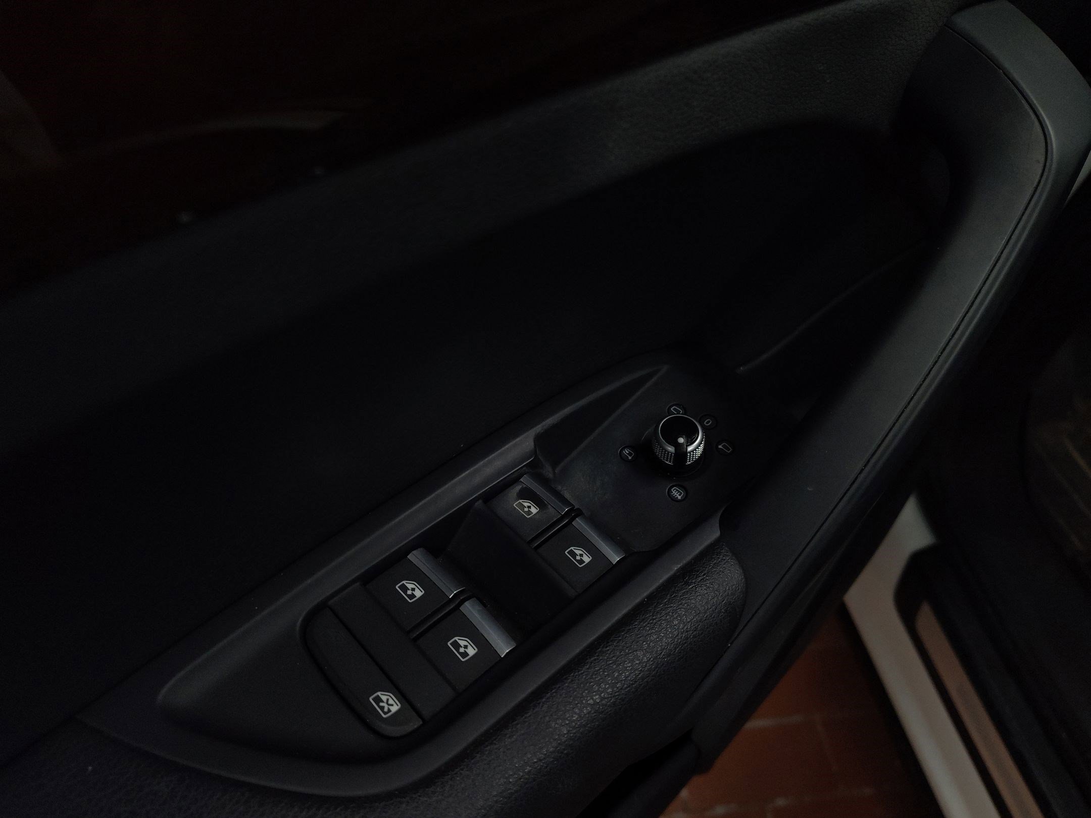 Used 2018 Audi Q5 2.0T Premium Plus w/ Premium Plus Package image 11