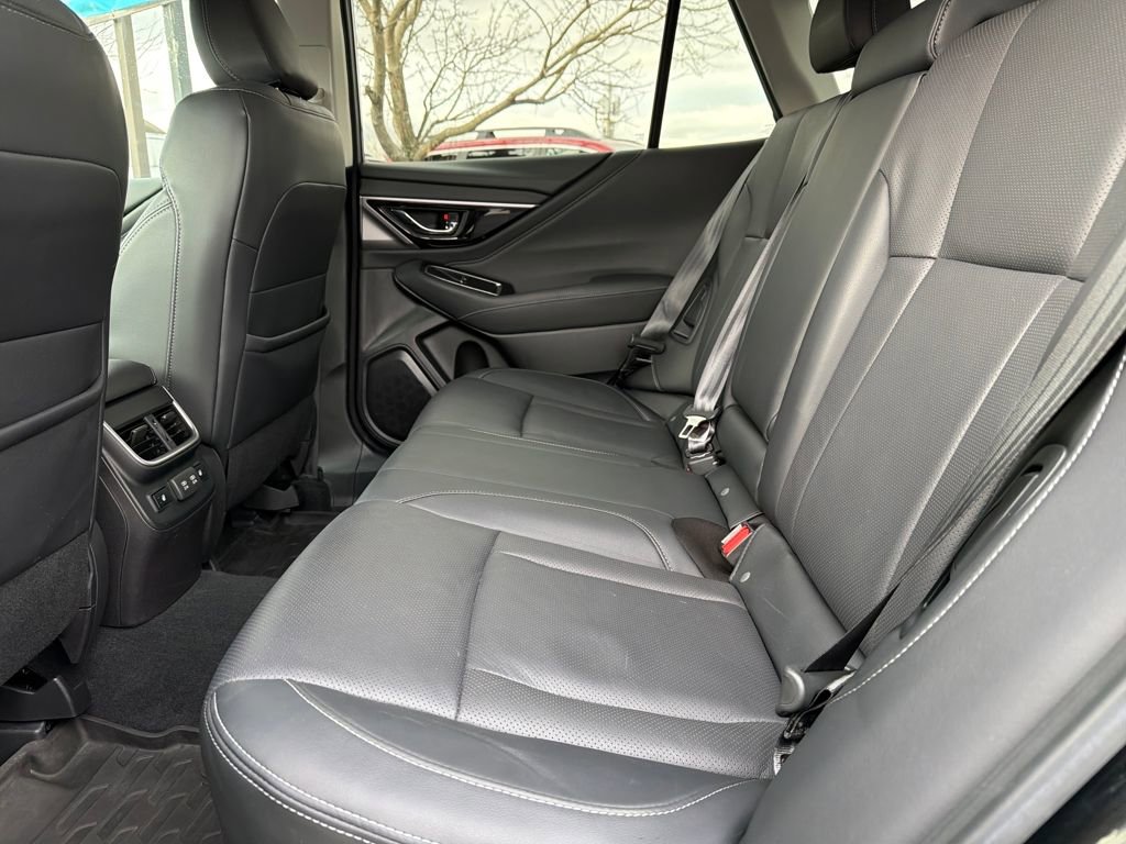 Used 2020 Subaru Outback Limited image 26