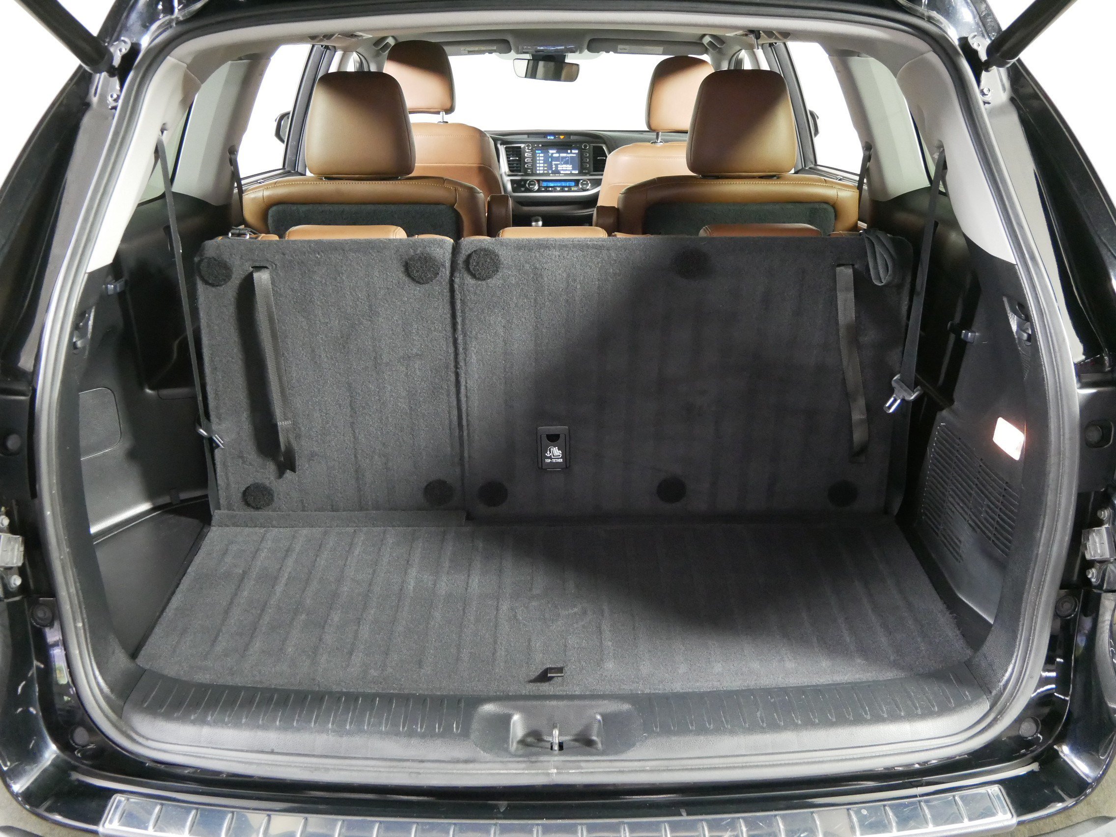 Used 2017 Toyota Highlander Limited w/ Protection Package #3 AWD/4WD image 18