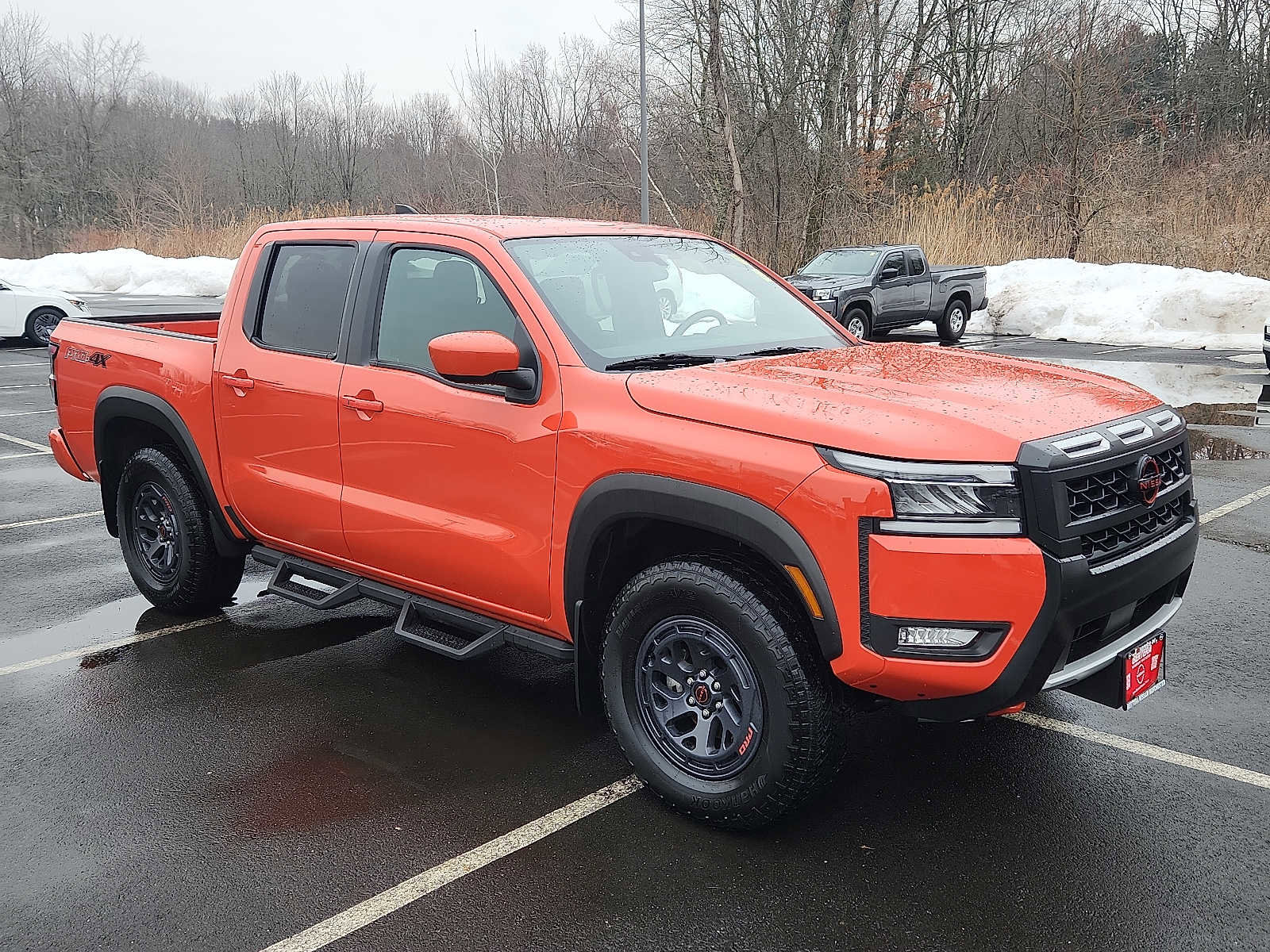 Used 2025 Nissan Frontier PRO-4X image 3