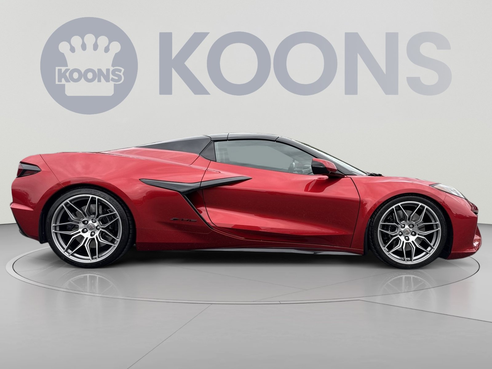 Used 2024 Chevrolet Corvette Z06 RWD image 12