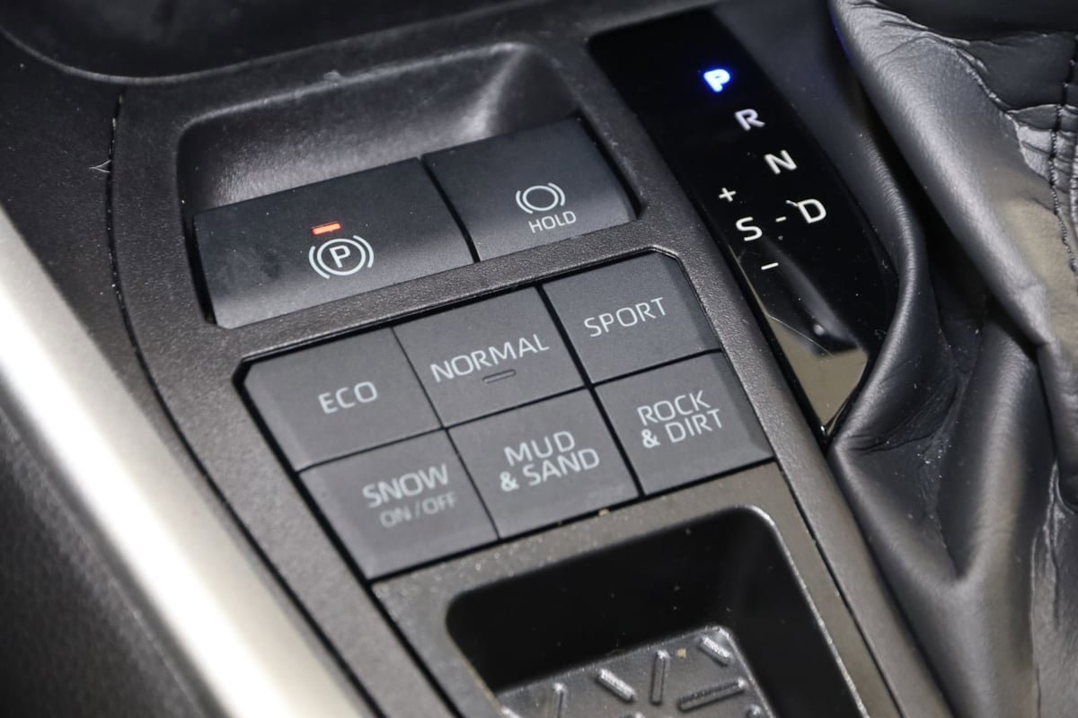 Used 2024 Toyota RAV4 XLE w/ Convenience Package AWD/4WD image 27