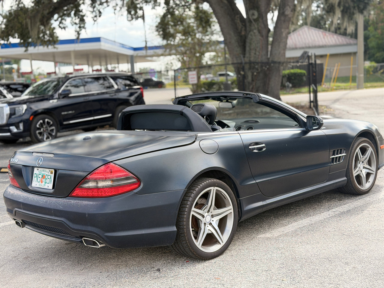 Used 2011 Mercedes-Benz SL 550 image 15