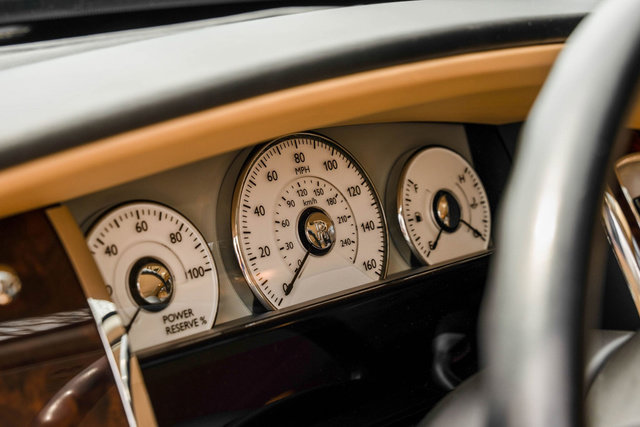 Used 2014 Rolls-Royce Ghost image 43