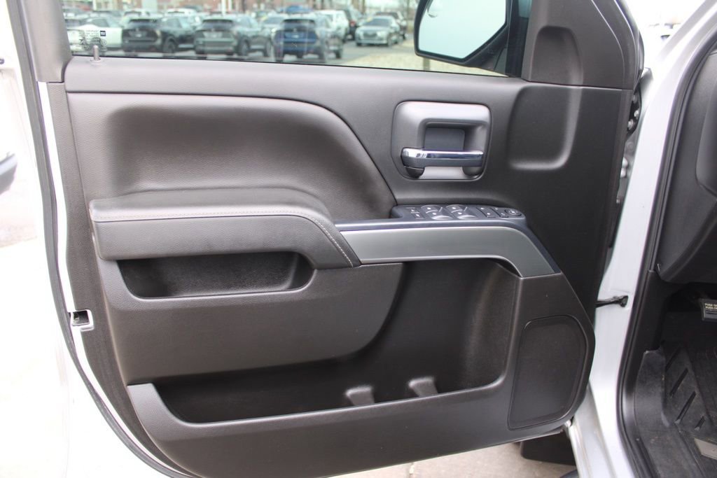 Used 2018 Chevrolet Silverado 1500 LT w/ All Star Edition image 17