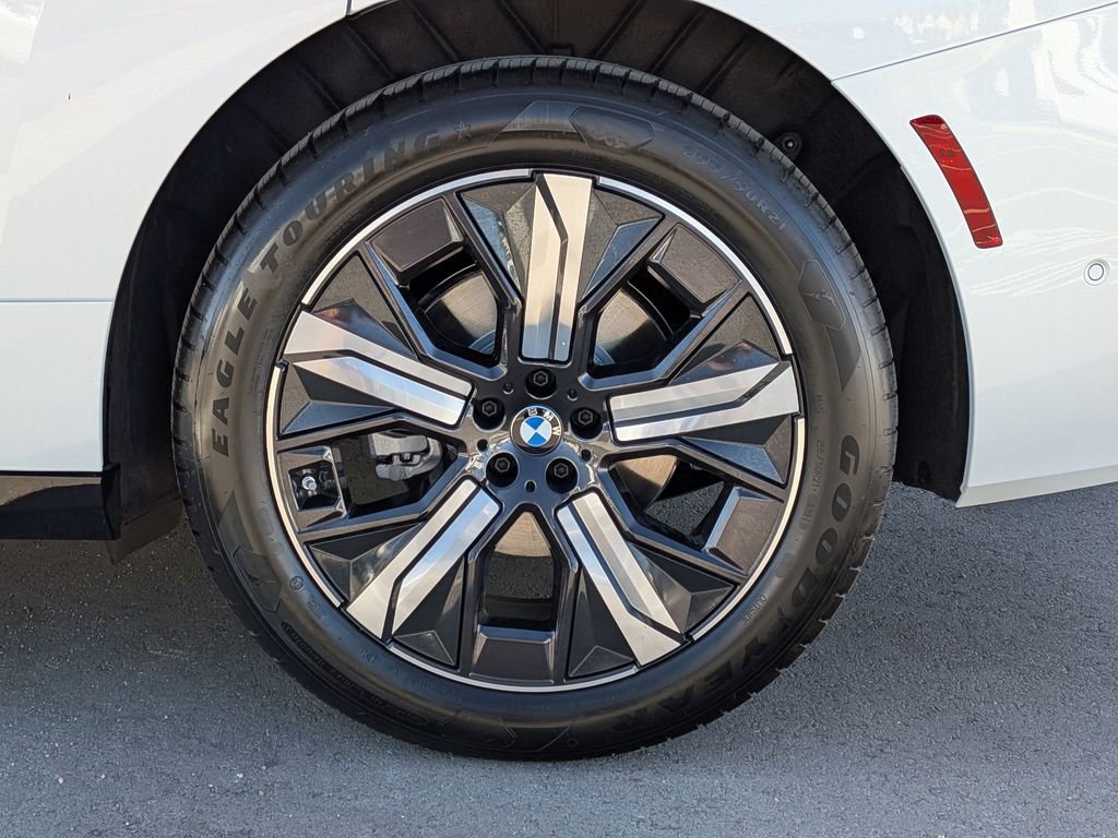 New 2026 BMW iX xDrive45 w/ Premium Package image 27