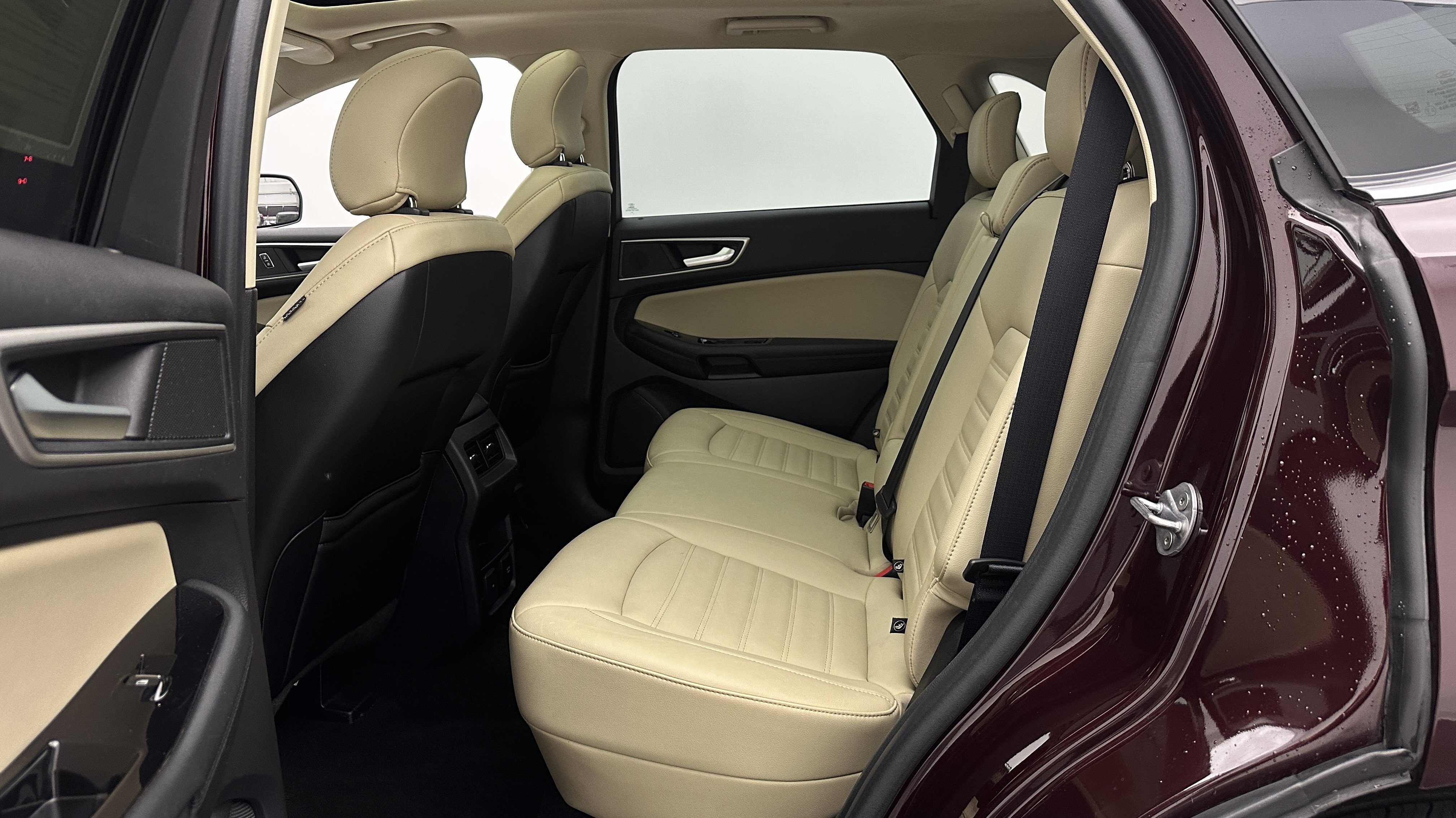 Used 2019 Ford Edge SEL w/ Equipment Group 201A AWD/4WD image 27