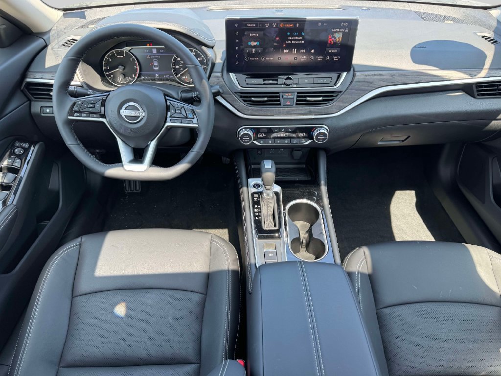 Certified 2025 Nissan Altima 2.5 SL FWD image 12