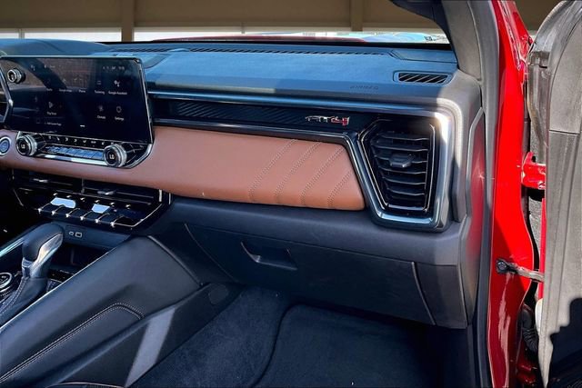 Used 2023 GMC Canyon AT4 w/ AT4 Premium Package image 17