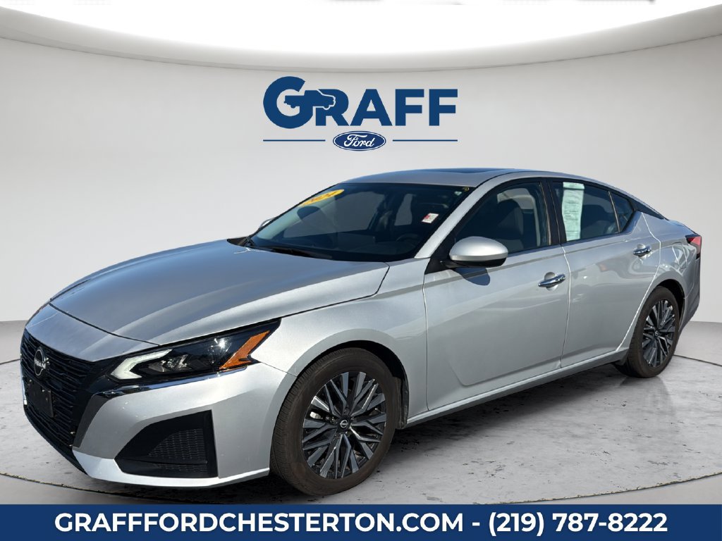 Used 2024 Nissan Altima 2.5 SV w/ SV Premium Package FWD image 2