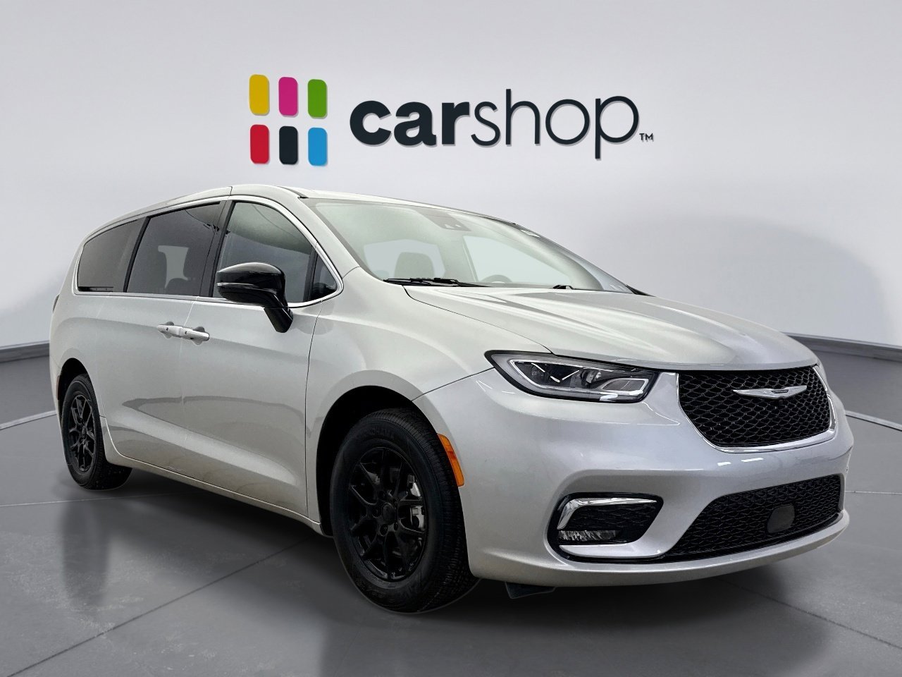 Used 2026 Chrysler Pacifica Select image 7