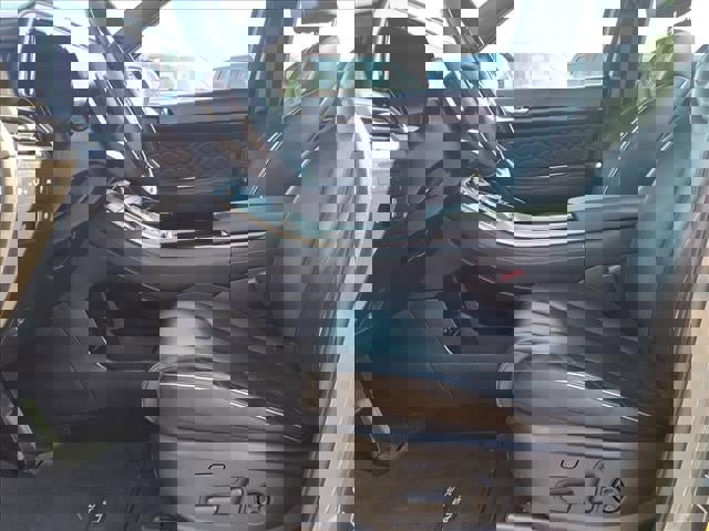 Used 2022 Hyundai Palisade Calligraphy image 24